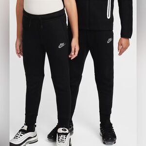 Boys Nike Tech Pants Boys Sz M